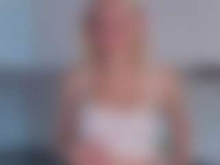 SylviaDaring's Live Sex Cam Show