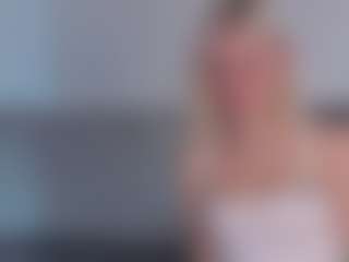 SylviaDaring's Live Sex Cam Show
