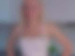 SylviaDaring's Live Sex Cam Show
