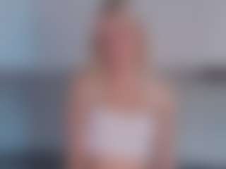 SylviaDaring's Live Sex Cam Show