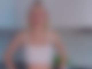 SylviaDaring's Live Sex Cam Show