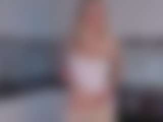 SylviaDaring's Live Sex Cam Show