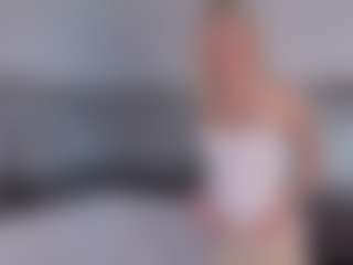 SylviaDaring's Live Sex Cam Show