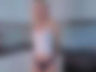 SylviaDaring's Live Sex Cam Show