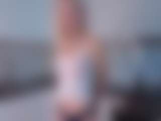 SylviaDaring's Live Sex Cam Show