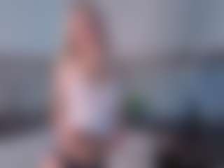 SylviaDaring's Live Sex Cam Show