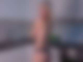 SylviaDaring's Live Sex Cam Show