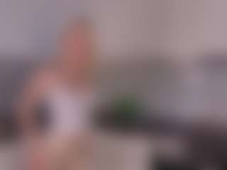 SylviaDaring's Live Sex Cam Show