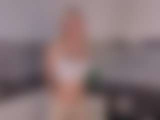 SylviaDaring's Live Sex Cam Show