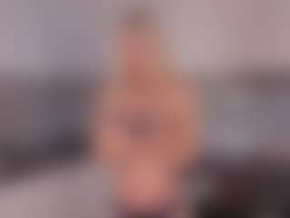 SylviaDaring's Live Sex Cam Show