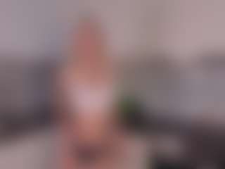 SylviaDaring's Live Sex Cam Show
