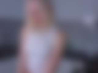 SylviaDaring's Live Sex Cam Show