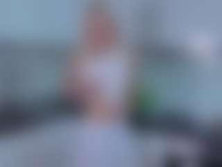 SylviaDaring's Live Sex Cam Show