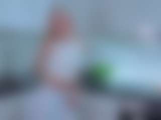 SylviaDaring's Live Sex Cam Show
