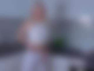SylviaDaring's Live Sex Cam Show