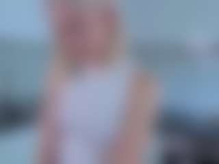 SylviaDaring's Live Sex Cam Show
