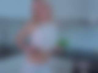 SylviaDaring's Live Sex Cam Show