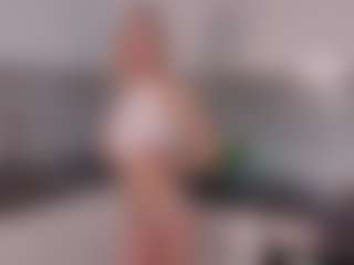 SylviaDaring's Live Sex Cam Show