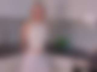 SylviaDaring's Live Sex Cam Show