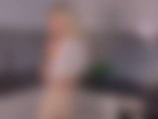 SylviaDaring's Live Sex Cam Show