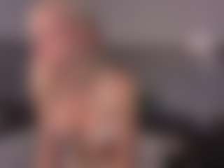 SylviaDaring's Live Sex Cam Show