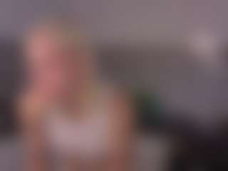 SylviaDaring's Live Sex Cam Show