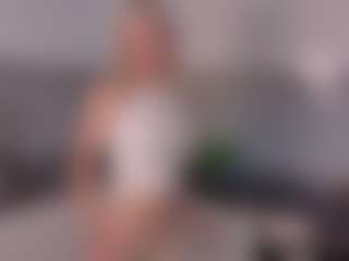 SylviaDaring's Live Sex Cam Show