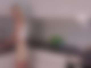 SylviaDaring's Live Sex Cam Show