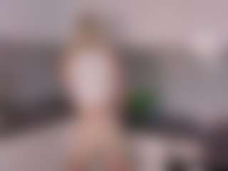 SylviaDaring's Live Sex Cam Show
