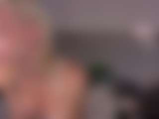 SylviaDaring's Live Sex Cam Show