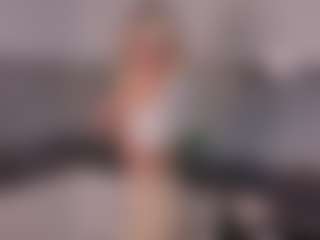 SylviaDaring's Live Sex Cam Show
