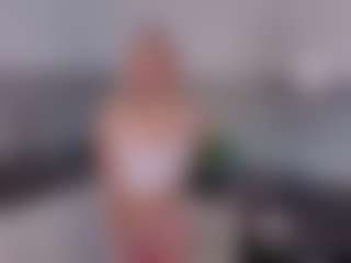 SylviaDaring's Live Sex Cam Show