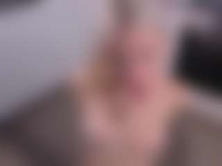 SylviaDaring's Live Sex Cam Show