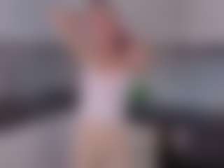 SylviaDaring's Live Sex Cam Show
