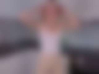 SylviaDaring's Live Sex Cam Show