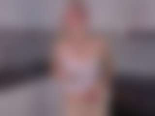 SylviaDaring's Live Sex Cam Show