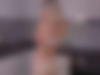 SylviaDaring's Live Sex Cam Show