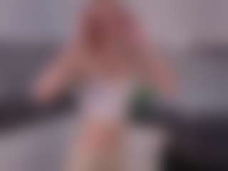 SylviaDaring's Live Sex Cam Show