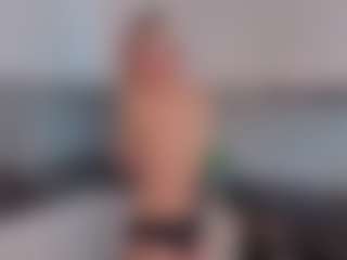 SylviaDaring's Live Sex Cam Show