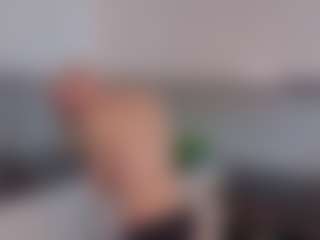 SylviaDaring's Live Sex Cam Show