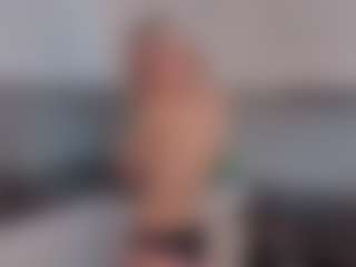 SylviaDaring's Live Sex Cam Show