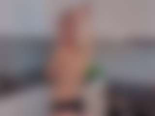 SylviaDaring's Live Sex Cam Show