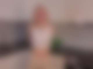 SylviaDaring's Live Sex Cam Show