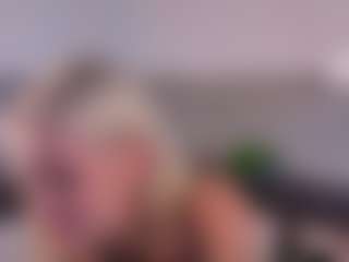 SylviaDaring's Live Sex Cam Show