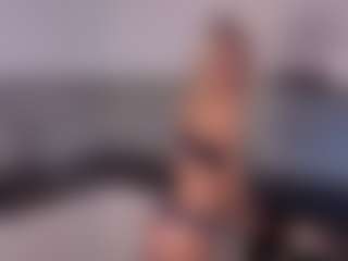 SylviaDaring's Live Sex Cam Show