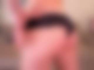 SylviaDaring's Live Sex Cam Show