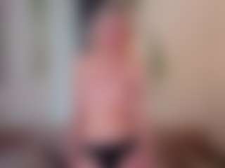 SylviaDaring's Live Sex Cam Show