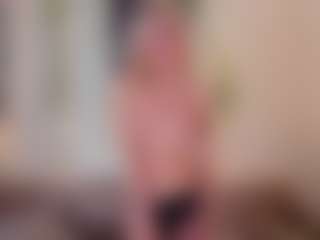 SylviaDaring's Live Sex Cam Show