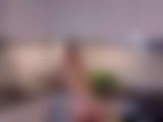 SylviaDaring's Live Sex Cam Show