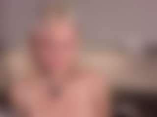 SylviaDaring's Live Sex Cam Show
